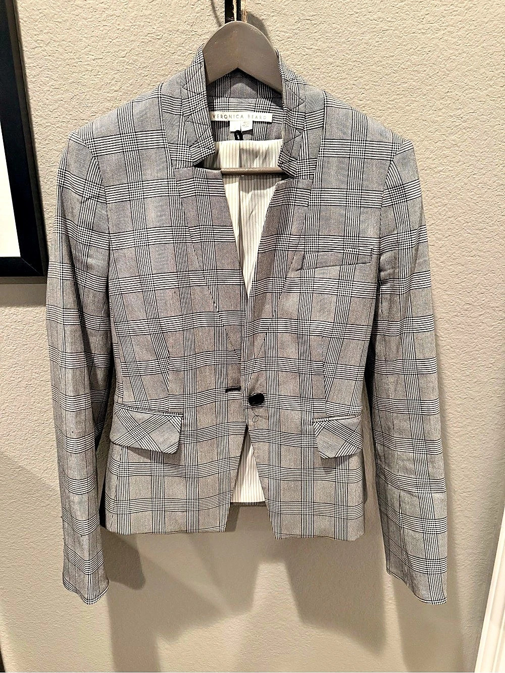 Veronica Beard Plaid Blazer in Gray & White Size 2 Like New